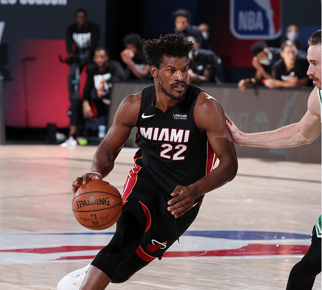 喝彩声中结 喝彩声中结