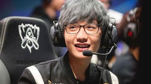 WBG世界赛出征照：逐光而行，此志唯赢！