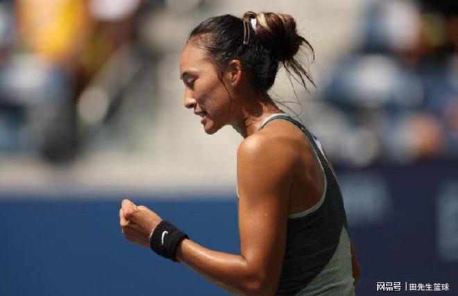 左右各约三 左右各约三